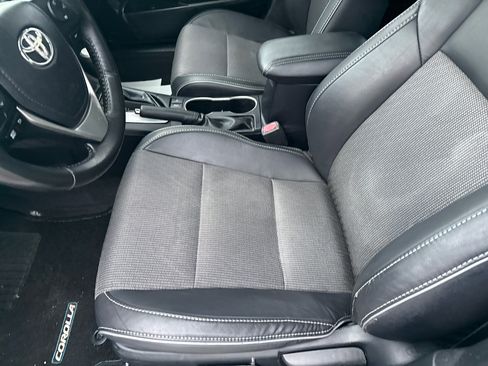 Used 2016 Toyota Corolla S Premium image 10