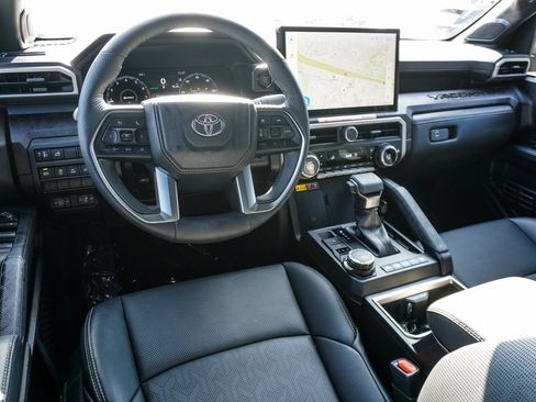 Used 2025 Toyota Tacoma Limited image 15