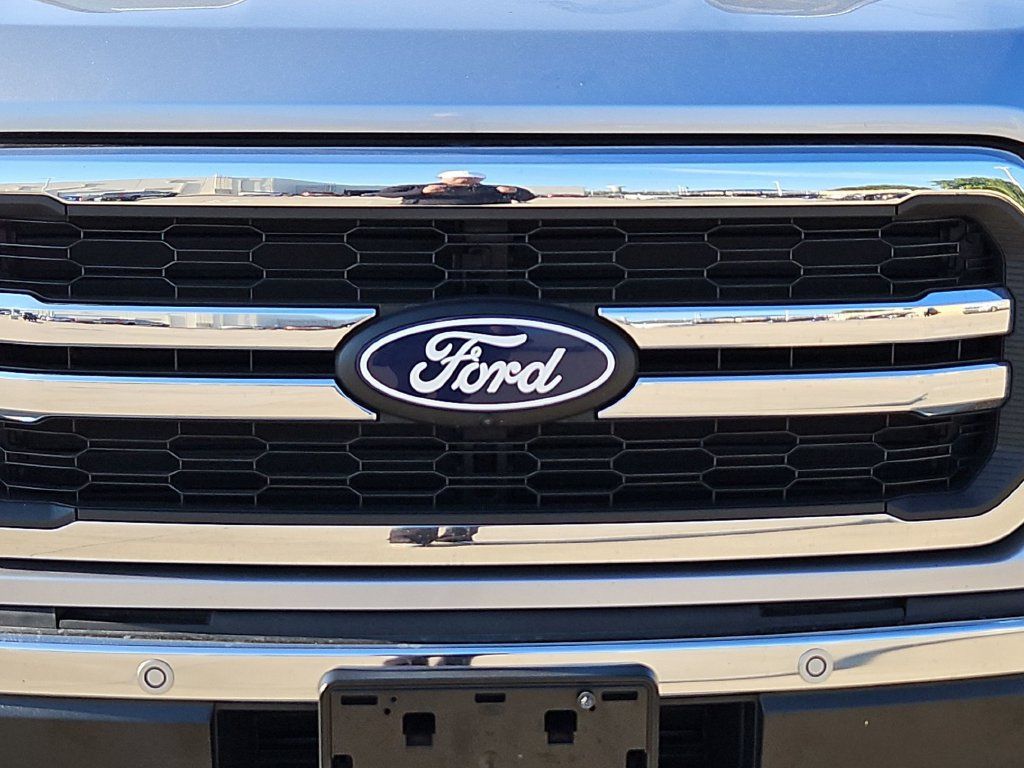 Used 2024 Ford F150 Lariat w/ Bed Utility Package AWD/4WD image 24