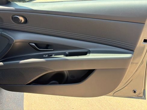 New 2026 Hyundai Elantra SEL Sport FWD image 15