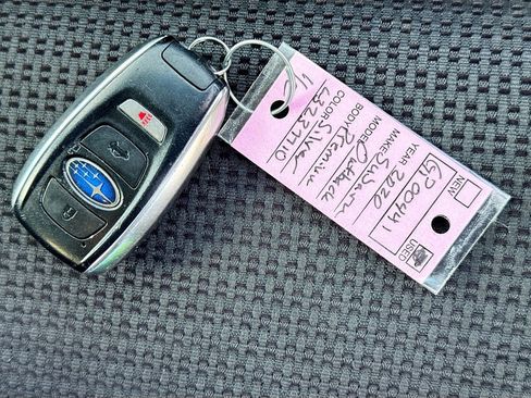 Used 2020 Subaru Outback Premium image 38