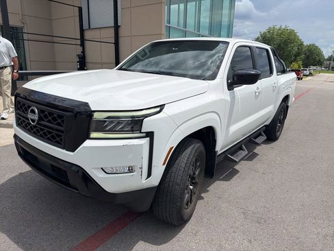 Used 2023 Nissan Frontier SV w/ Midnight Edition Package AWD/4WD image 22