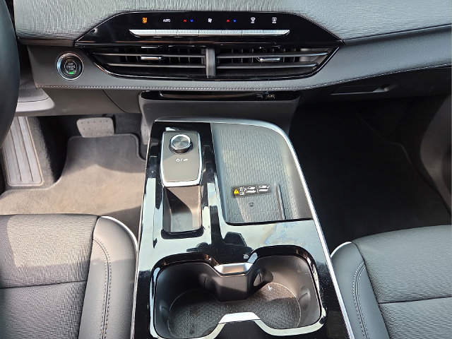 Used 2025 Buick Enclave Preferred FWD image 25