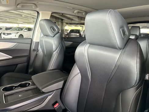 Used 2025 Acura MDX FWD w/ Technology Package image 14