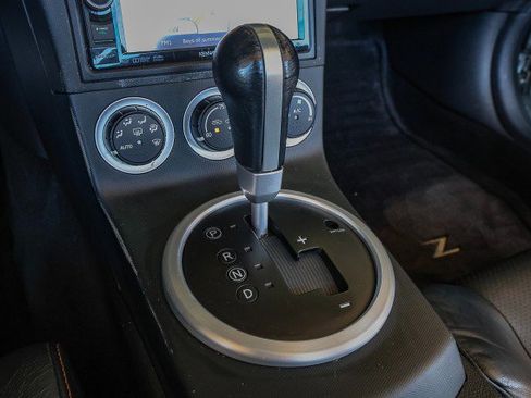 Used 2004 Nissan 350Z Touring RWD image 18
