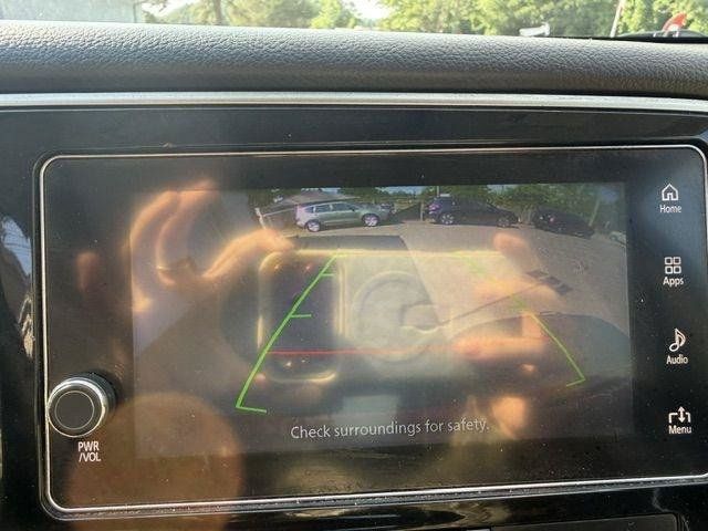 Used 2017 Mitsubishi Outlander SEL AWD/4WD image 18