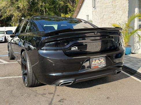 Used 2020 Dodge Charger SXT w/ Leather Interior Group image 12