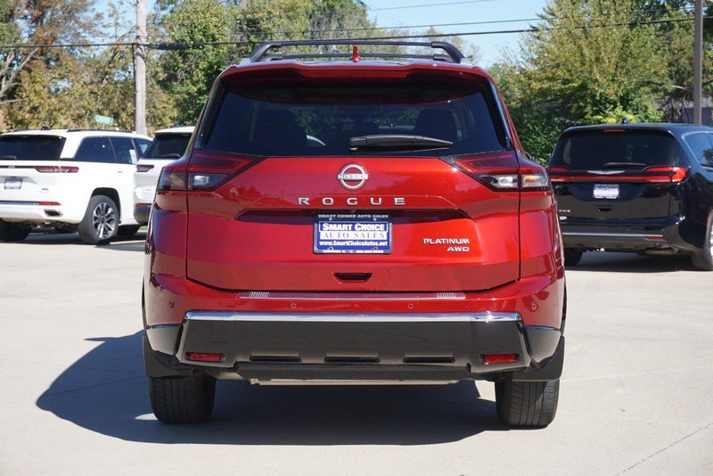 Used 2025 Nissan Rogue Platinum w/ Platinum Premium Package AWD/4WD image 4
