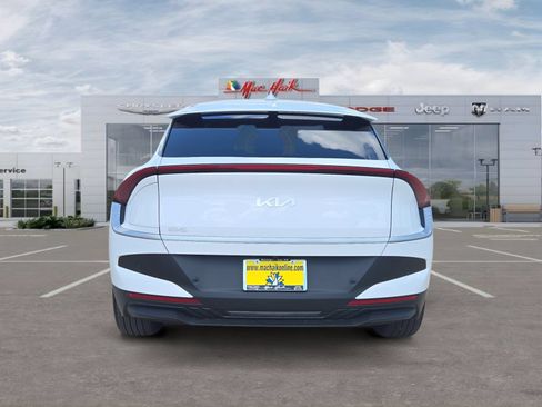 Used 2025 Kia EV6 Light RWD image 4