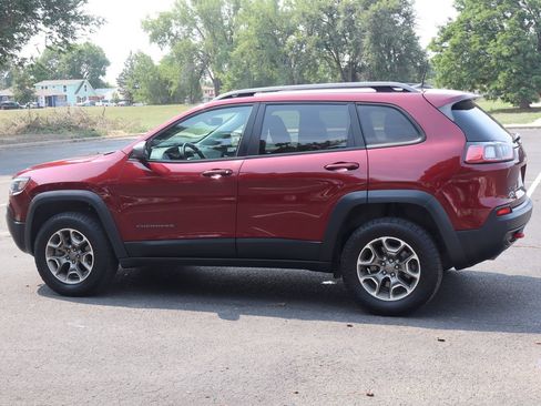 Used 2020 Jeep Cherokee Trailhawk w/ Cold Weather Group AWD/4WD image 8