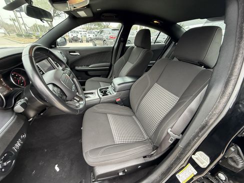Used 2023 Dodge Charger SXT image 27