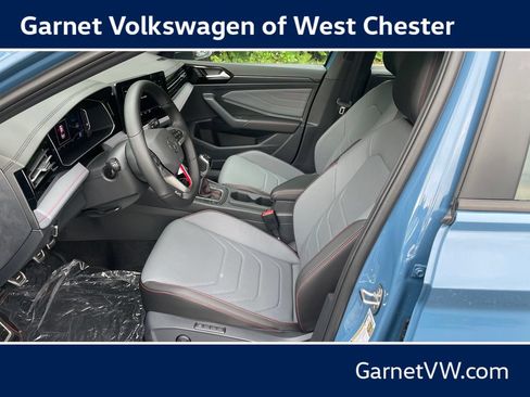 New 2026 Volkswagen Jetta GLI Autobahn FWD image 9