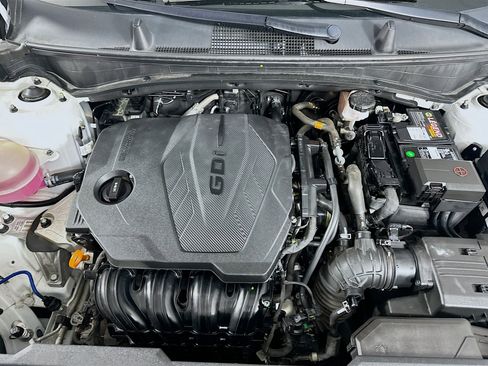 Used 2023 Kia Sportage SX image 34