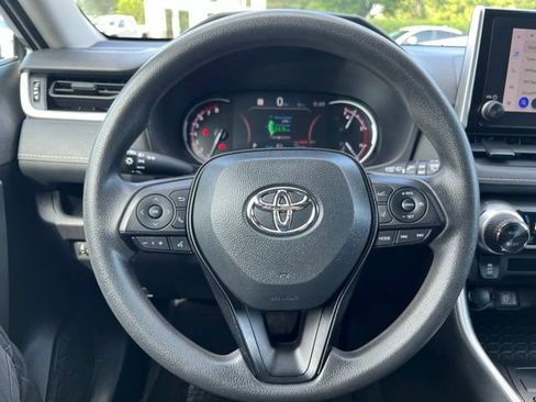 Used 2024 Toyota RAV4 XLE FWD image 20