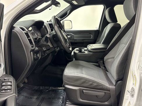 Used 2021 RAM 3500 Big Horn image 13