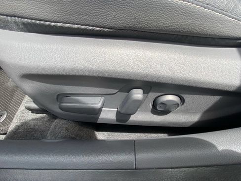 Used 2019 Hyundai Ioniq Limited w/ Ultimate Package 02 FWD image 10