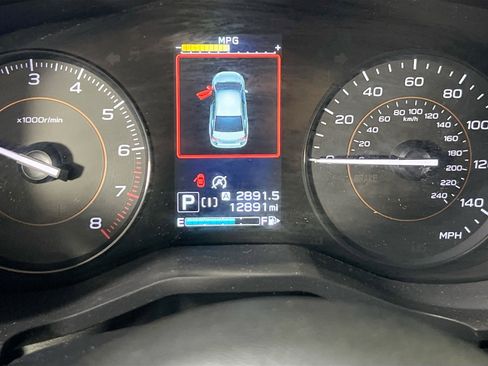 Used 2023 Subaru Crosstrek 2.0i Premium image 12