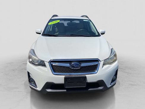 Used 2016 Subaru Crosstrek 2.0i Premium AWD/4WD image 11