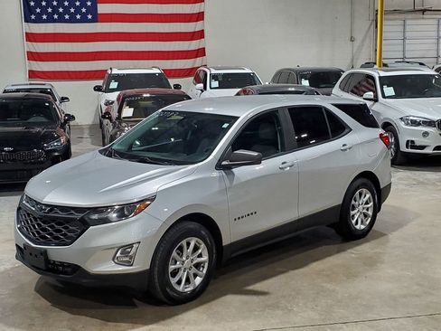 Used 2020 Chevrolet Equinox LS w/ LS Convenience Package image 37