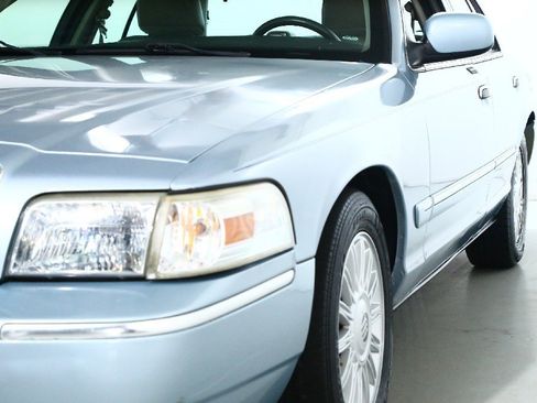 Used 2008 Mercury Grand Marquis LS image 3