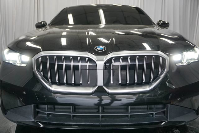 Used 2024 BMW 530i w/ Premium Package RWD image 3