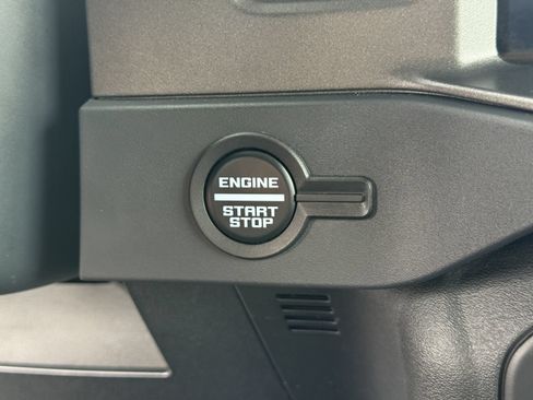Certified 2025 Ford Bronco Badlands AWD/4WD image 37