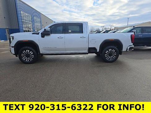 Used 2025 GMC Sierra 2500 Denali Ultimate image 3