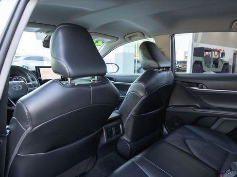 Certified 2022 Toyota Camry XLE image 24