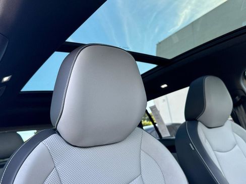 New 2026 Volkswagen Tiguan SE R-Line image 16