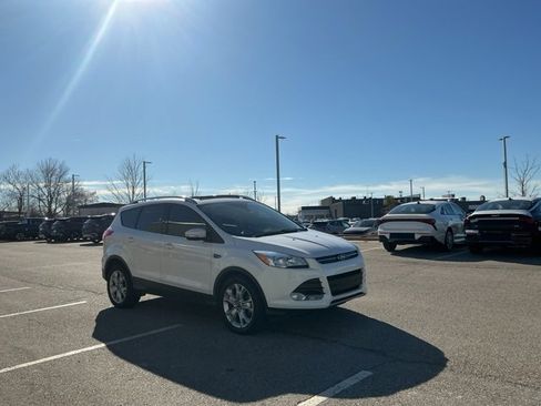 Used 2015 Ford Escape Titanium image 3