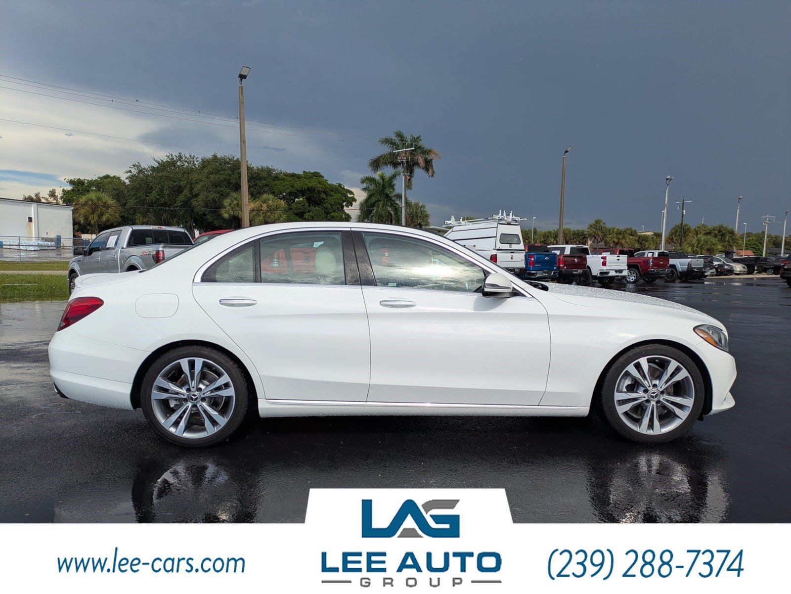 Used 2017 Mercedes-Benz C 300 Sedan image 3