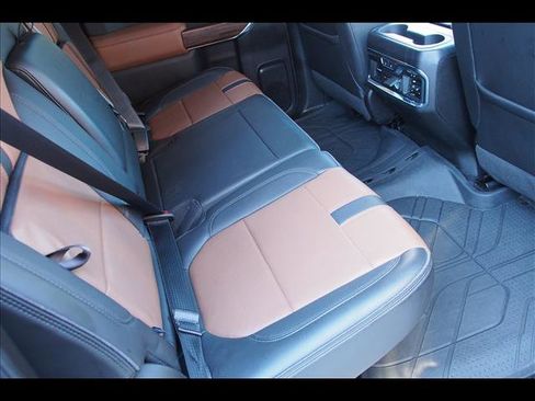 Used 2021 Chevrolet Silverado 3500 High Country image 14