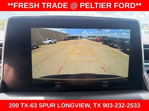 Used 2023 GMC Yukon XL SLT AWD/4WD image 32