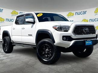 Used 2018 Toyota Tacoma TRD Off-Road w/ Technology Package video 1