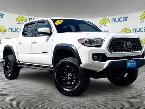 Used 2018 Toyota Tacoma TRD Off-Road w/ Technology Package image 1