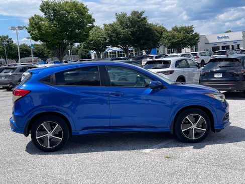 Used 2020 Honda HR-V Touring image 4