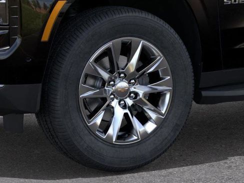 New 2026 Chevrolet Suburban Premier image 9