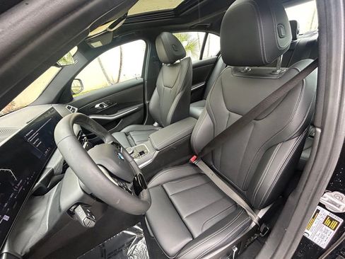 Used 2025 BMW 330i Sedan image 28