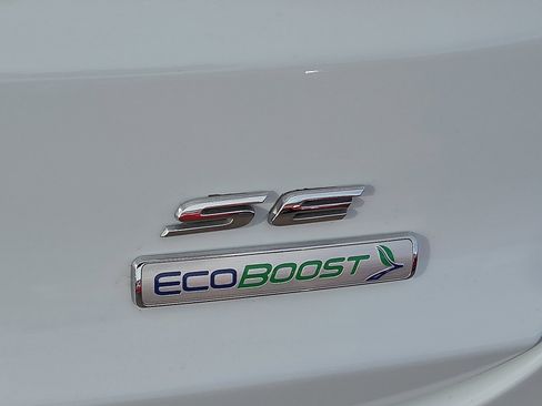 Used 2020 Ford Fusion SE image 7