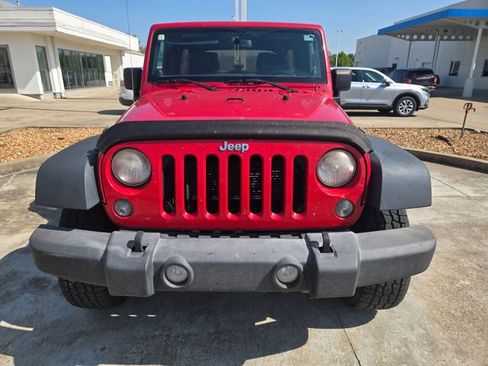 Used 2014 Jeep Wrangler Unlimited Sport w/ Dual Top Group AWD/4WD image 8