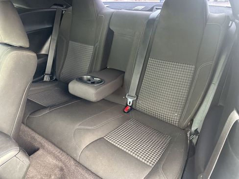 Used 2018 Dodge Challenger R/T image 21