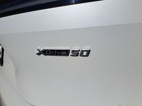 Used 2025 BMW iX xDrive50 w/ Premium Package image 19
