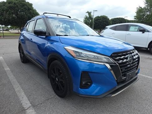 Used 2021 Nissan Kicks SR w/ SR Premium Package FWD image 1