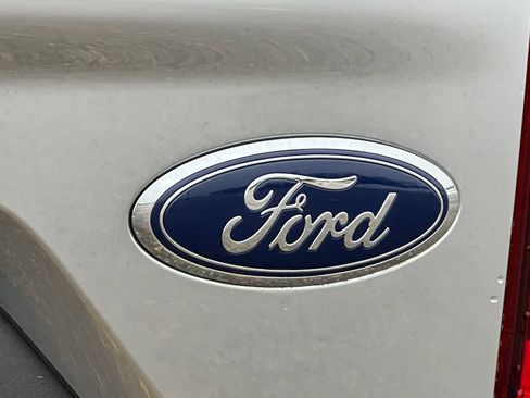 Used 2018 Ford F150 Platinum w/ Equipment Group 701A Luxury image 59