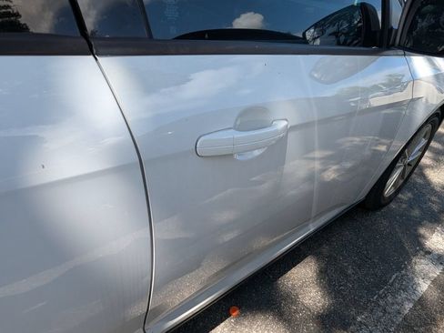 Used 2018 Ford Focus SE FWD image 16