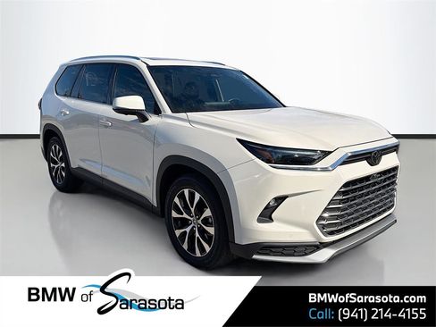 Used 2024 Toyota Grand Highlander AWD Hybrid image 1