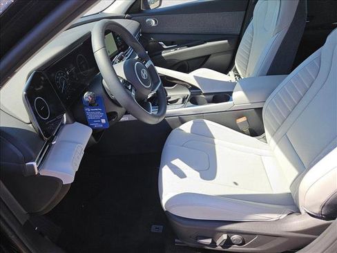 New 2026 Hyundai Elantra Limited FWD image 4