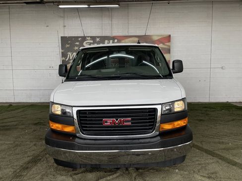 Used 2024 GMC Savana 2500 w/ Driver Convenience Package image 8