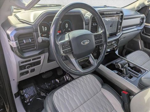 Used 2022 Ford F150 Limited image 10
