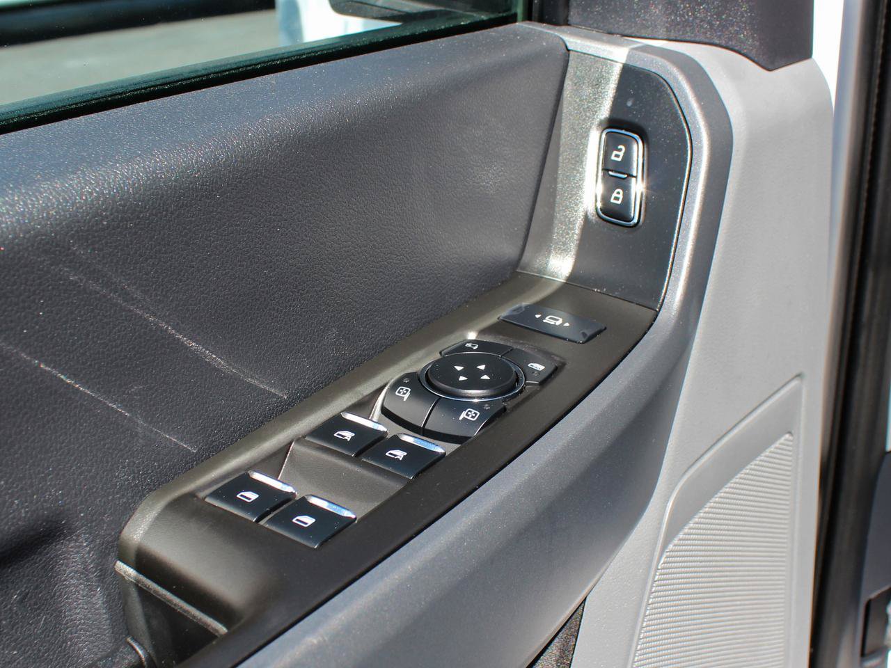 Used 2024 Ford F350 XLT w/ FX4 Off-Road Package AWD/4WD image 37